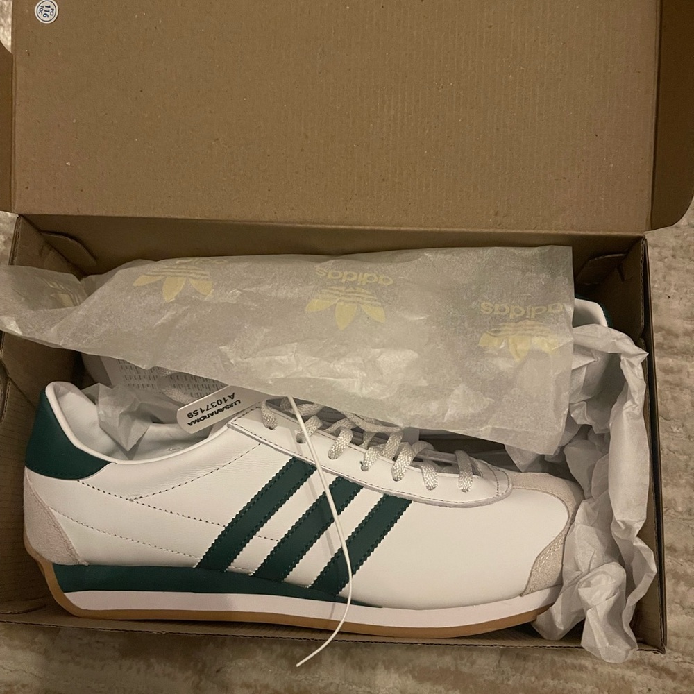 adidas country OG white and Green